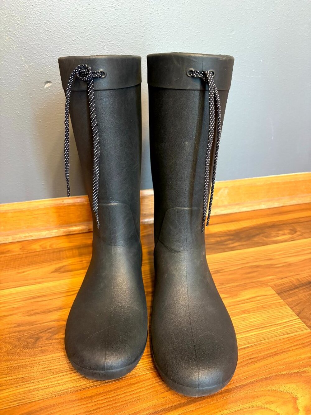 Crocs Tall Freesail Rain Boots Womens Size 8 Black Croslite Dual Comfort